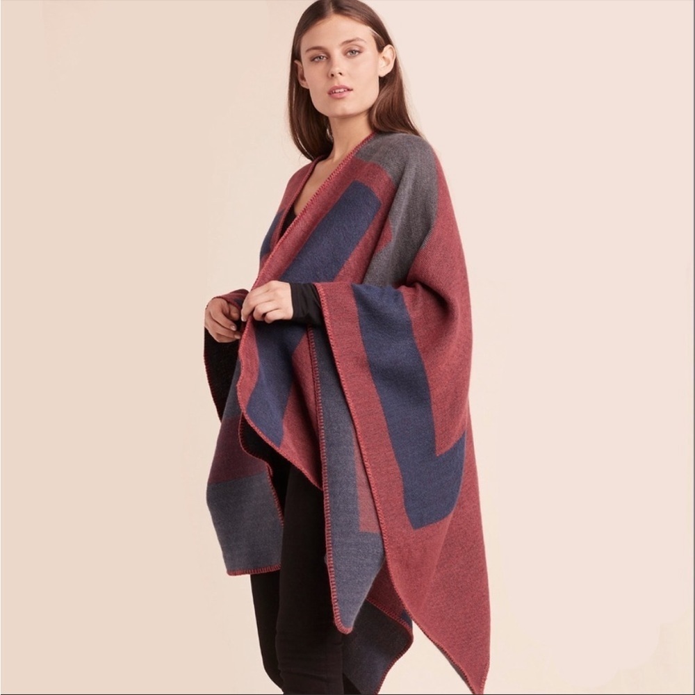 BB Dakota Reversible Wrap Shaw Poncho - Picture 11 of 11